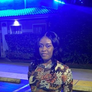 Meet your Posher, Sasha-gayle